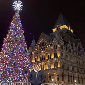 Meet your Posher, Omar